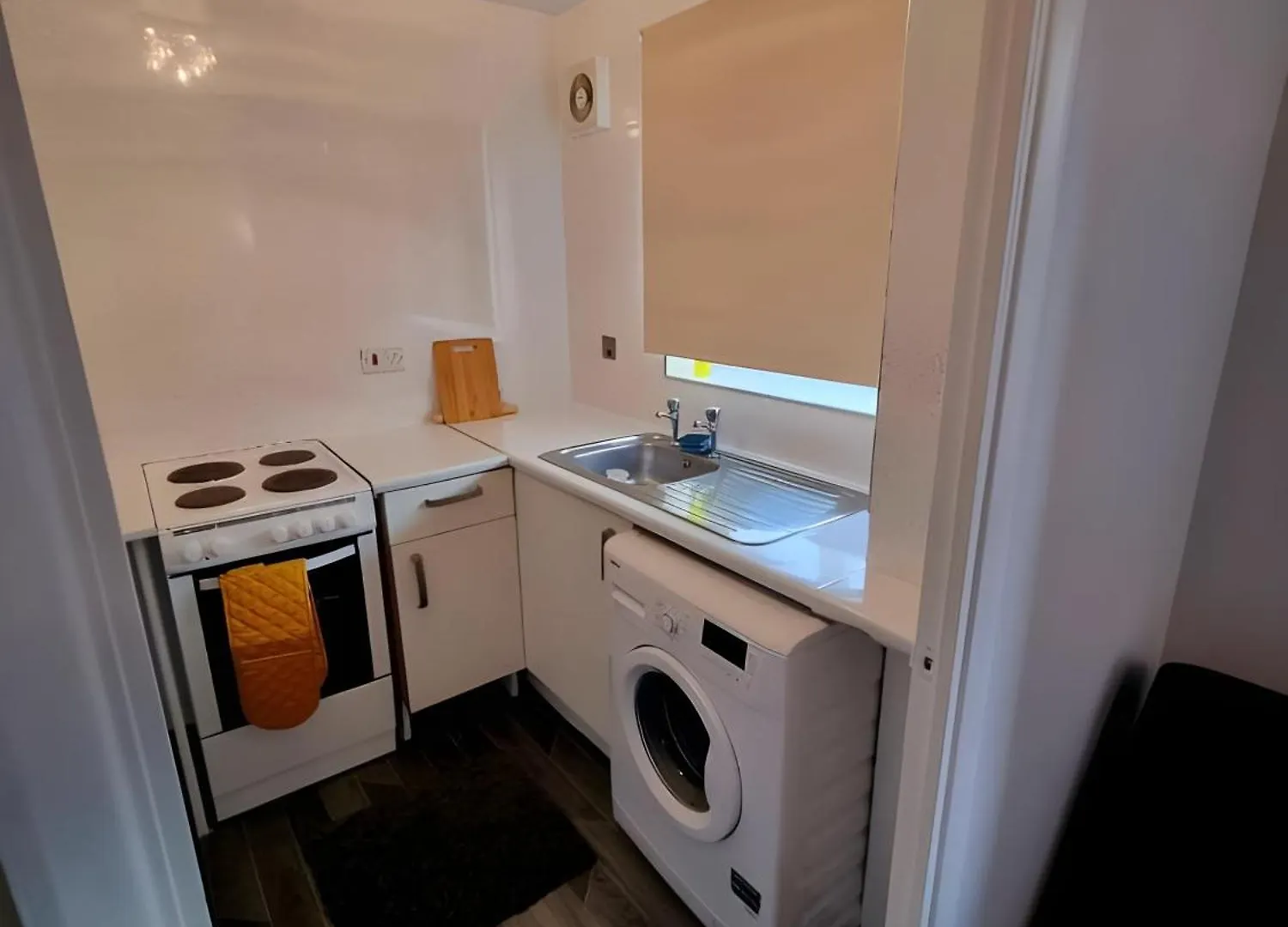 Sleek & Stylish - E15 Apartment With Parking Londres