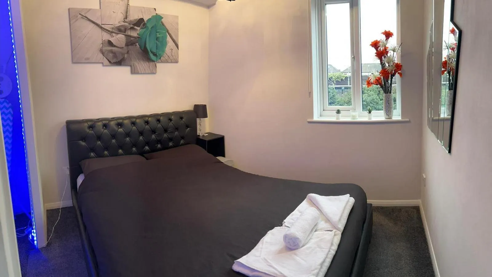 Sleek & Stylish - E15 Apartment With Parking Londres